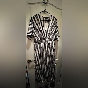 BloomChic Monochrome Chevron Dress